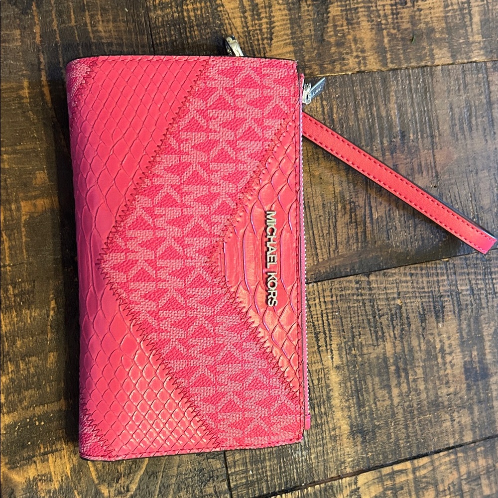 Michael Kors Pink Textured Wristlet
